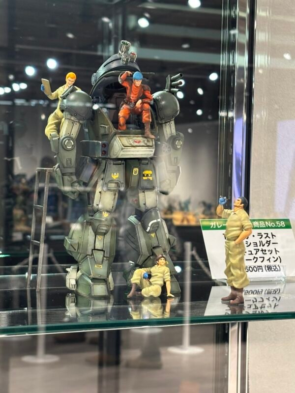 装甲骑兵综合模型演习2025 1/24 最后的红肩队4人组 シャークフィン